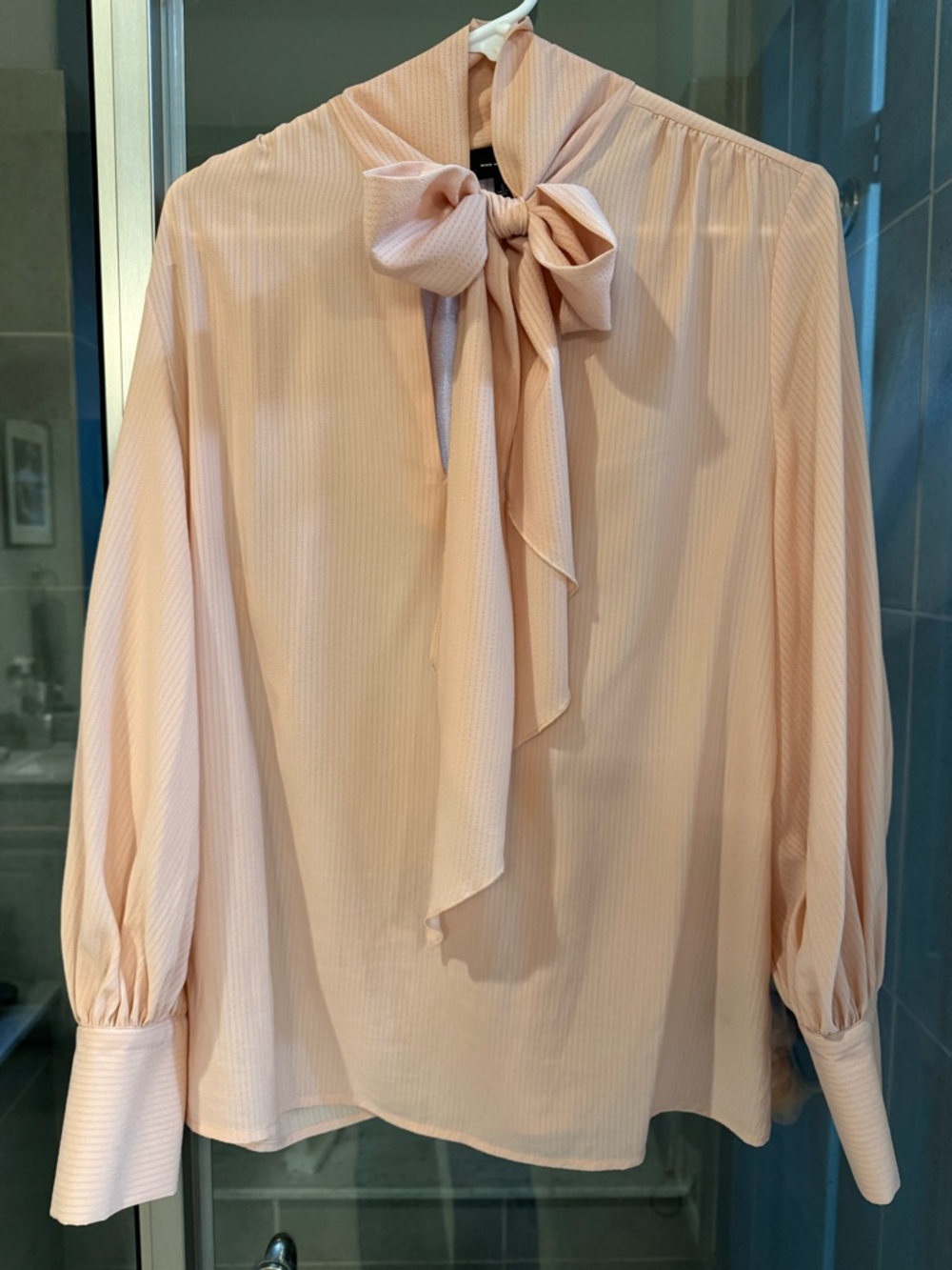 Who What Wear Peach Tie-Neck Long Sleeve Blouse